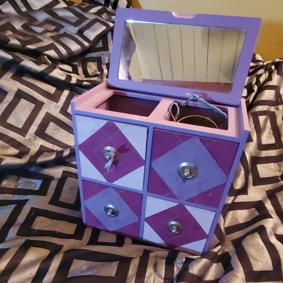 Jewelry Box - Picture 2 of 5
